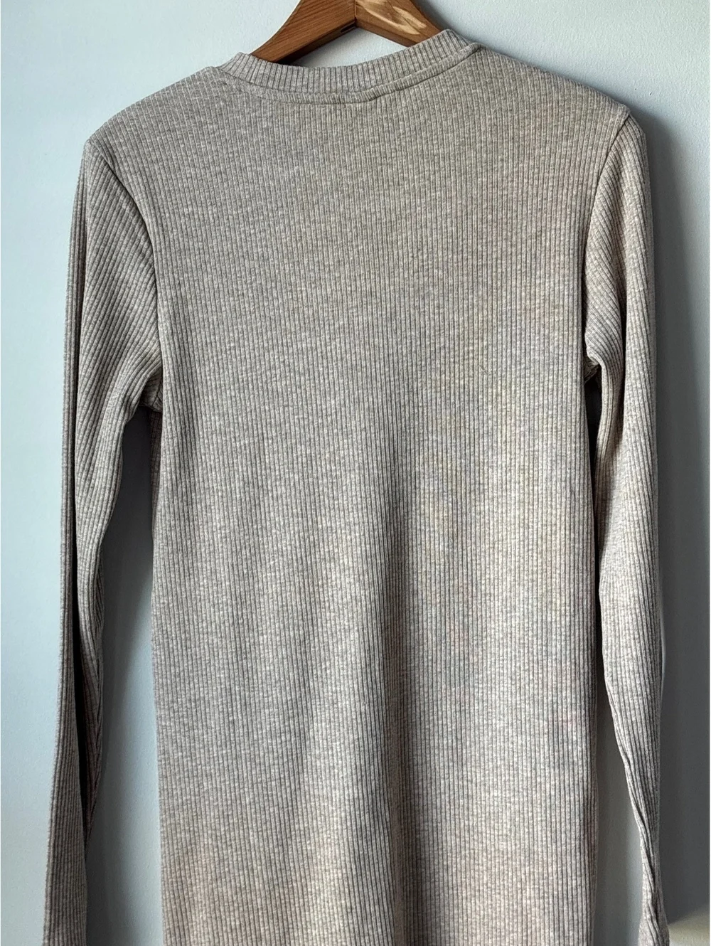 NWT H&M Mama Maternity Ribbed Long Sleeve Top Side Buttons Heather Beige Size M